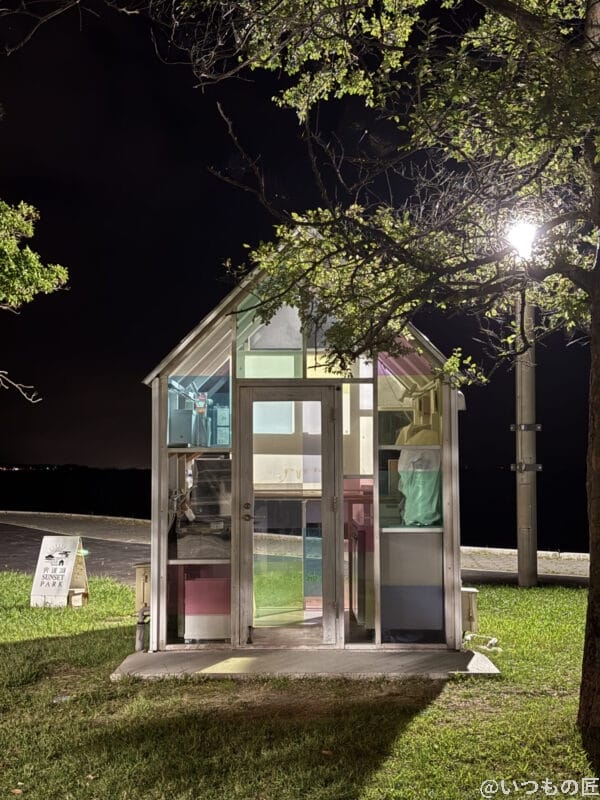 iPhone16e カメラ iPhone16でズーム撮影した夜間写真