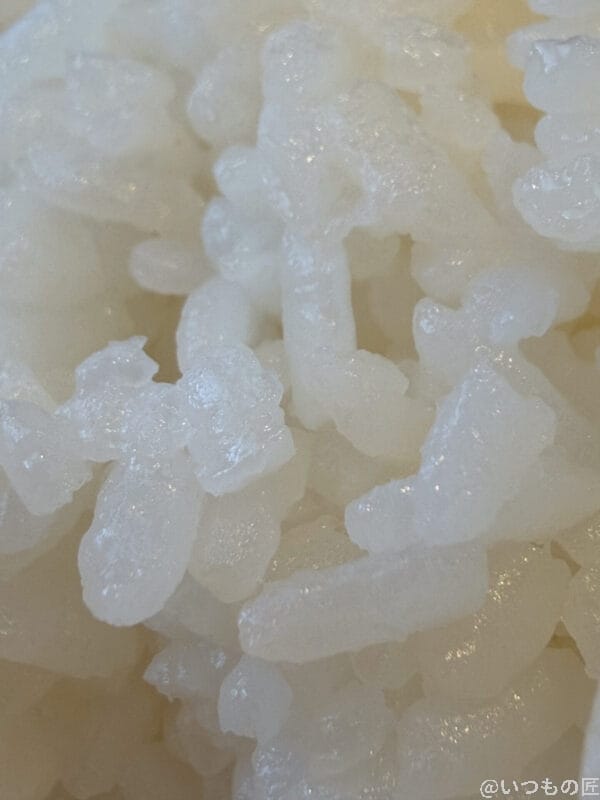 iPhone 17 Pro カメラ つややかに粒立ちした白米