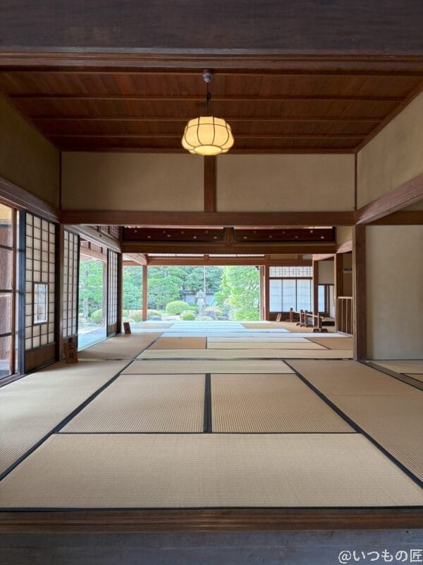 iPhone17 カメラ 情緒あふれる和室をおさめた一枚