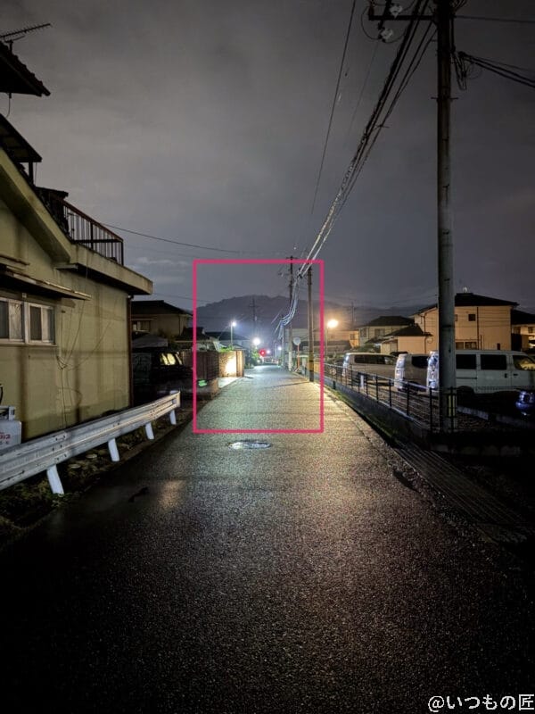 iPhone17 カメラ 夜の散歩コースをおさめた一枚