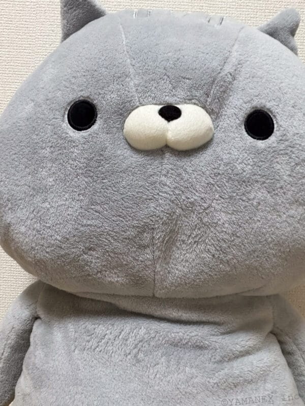 ぬいぐるみをiphone17のインカメラで撮影した一枚 | iphone review.jp iPhone17e カメラ ぬいぐるみをiPhone17のインカメラで撮影した一枚