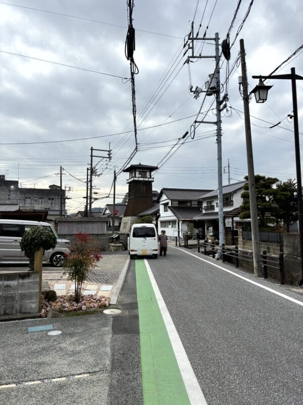 道端を撮影した一枚 | iphone review.jp iPhone17e カメラ 道端を撮影した一枚